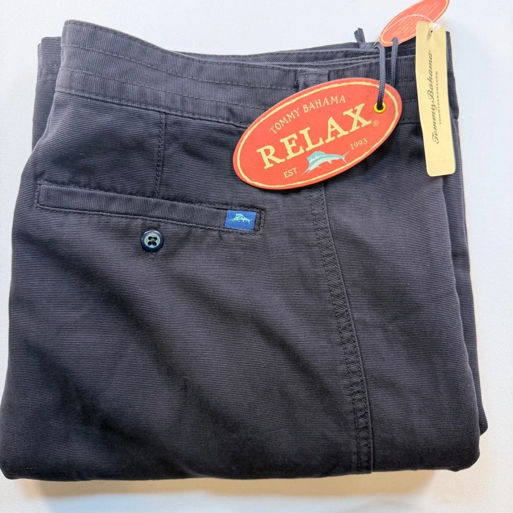 Tommy Bahama Relax Key Grip Cargo Shorts Blue Tahoe Tencel Lyocell Men 39x10 NWT
